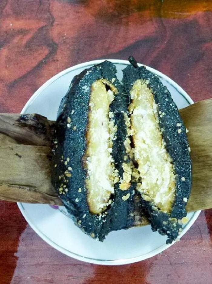 Bánh gai Tứ Trụ một món ăn thuộc đặc sản Miền Trung nổi tiếng