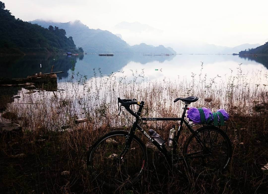 Đạp xe cũng là một trong những hoạt động hết sức hấp dẫn tại khu du lịch cộng đồng Đà Bắc