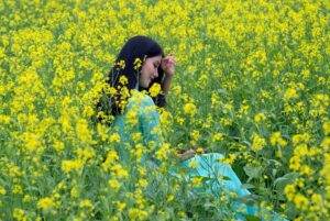 Nhiều người nhân dịp này đến đây để chụp ảnh kỉ yếu, ảnh xuân