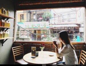 Quán khá nhỏ, xinh xắn, không gian đậm chất Vintage kiểu Âu