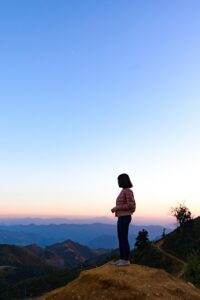 Những hình ảnh giản dị mà đầy lãng mạn tại Lào nơi biên giới giáp Việt Nam