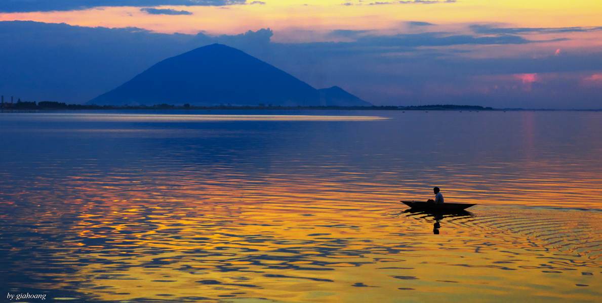 Đến Tây Ninh nhất định phải ghé hồ nước ngọt tự nhiên lớn nhất Việt Nam này