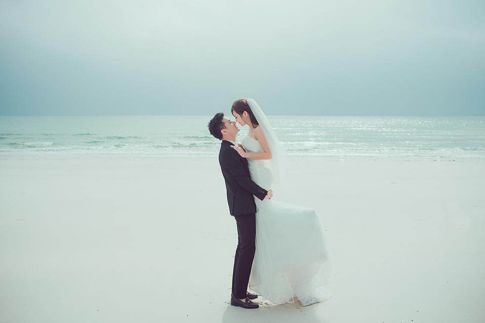 Biển Minh Châu cũng là địa điểm được các cặp đôi lựa chọn để chụp ảnh cưới